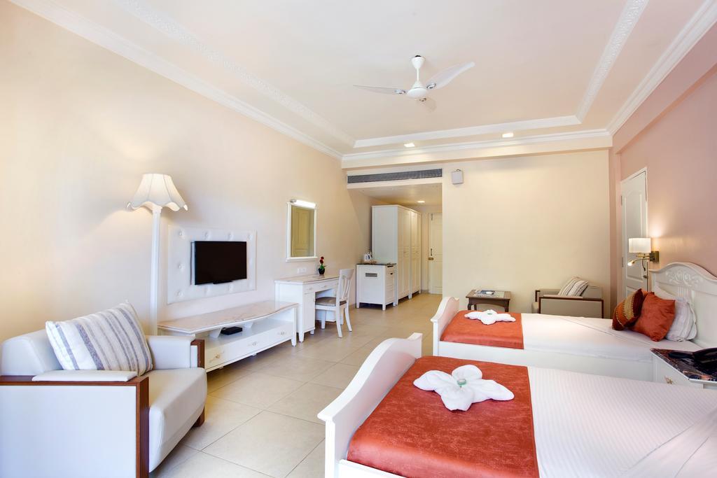 Villa San Lawrenz Lonavala Εξωτερικό φωτογραφία